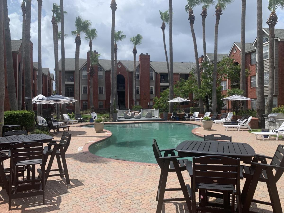 Spacious 2Br&2Ba Med Center Apt, Free Parking&Shuttle Houston Kültér fotó